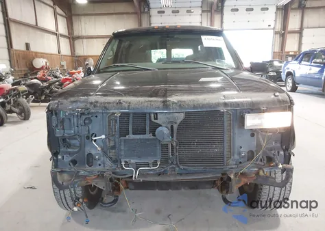 1999 Chevrolet Suburban 1500 Lt z USA, uszkodzony, nr VIN 3GNFK16R6XG170702